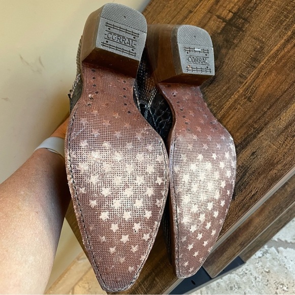 Corral cowboy cowgirl ankle boots Snakeskin size 8 - Picture 7 of 7